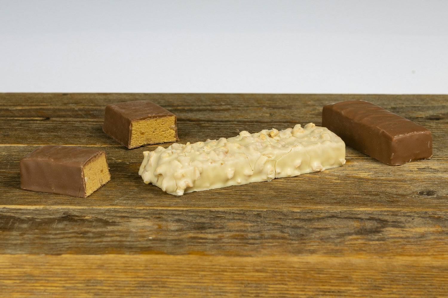 High-protein-nut-bars-for-workout-energy-and-healthy-snacking